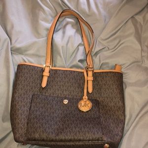 Michael Kors hand bag